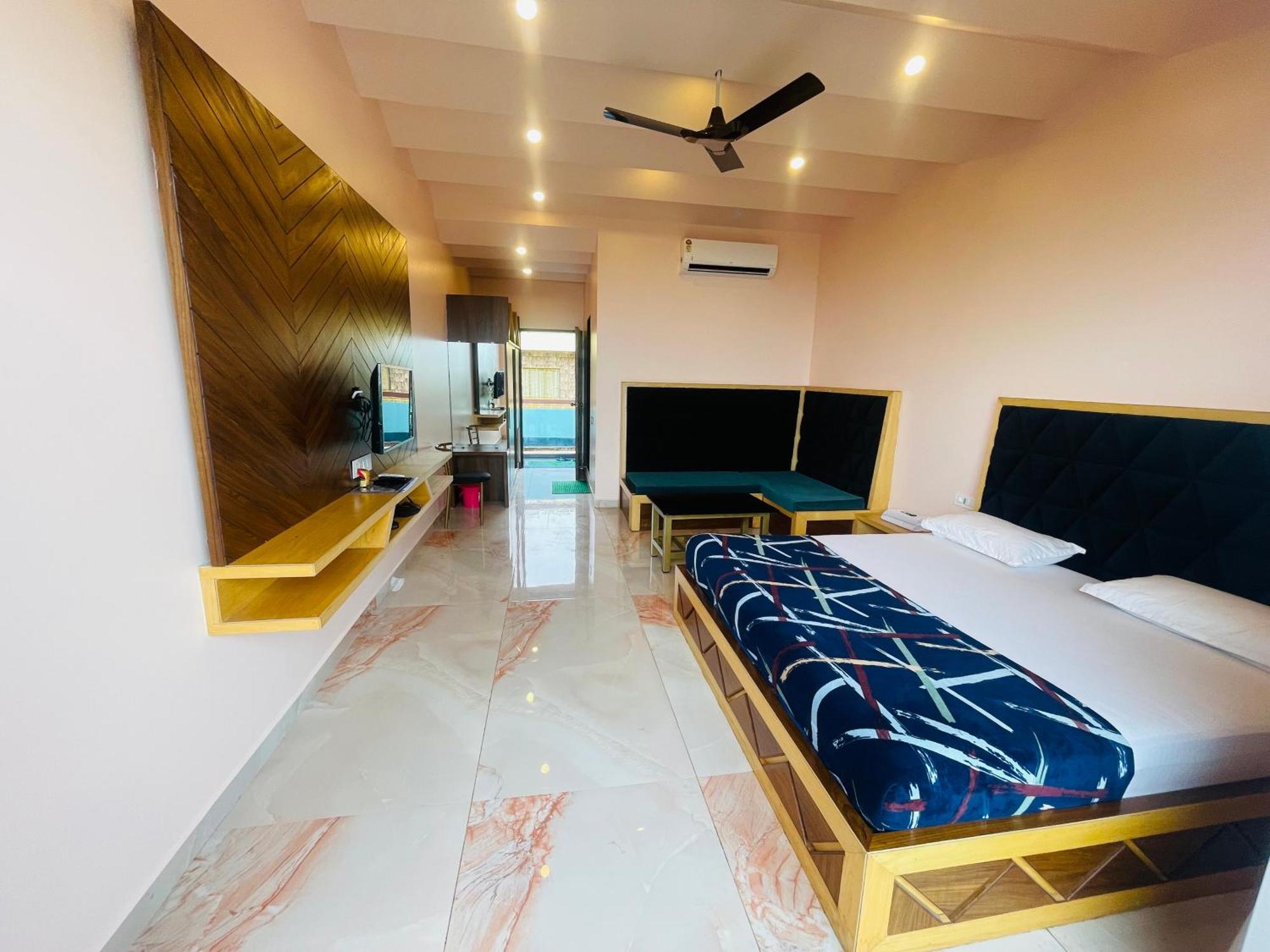 Natural Resort Panhala Exterior photo