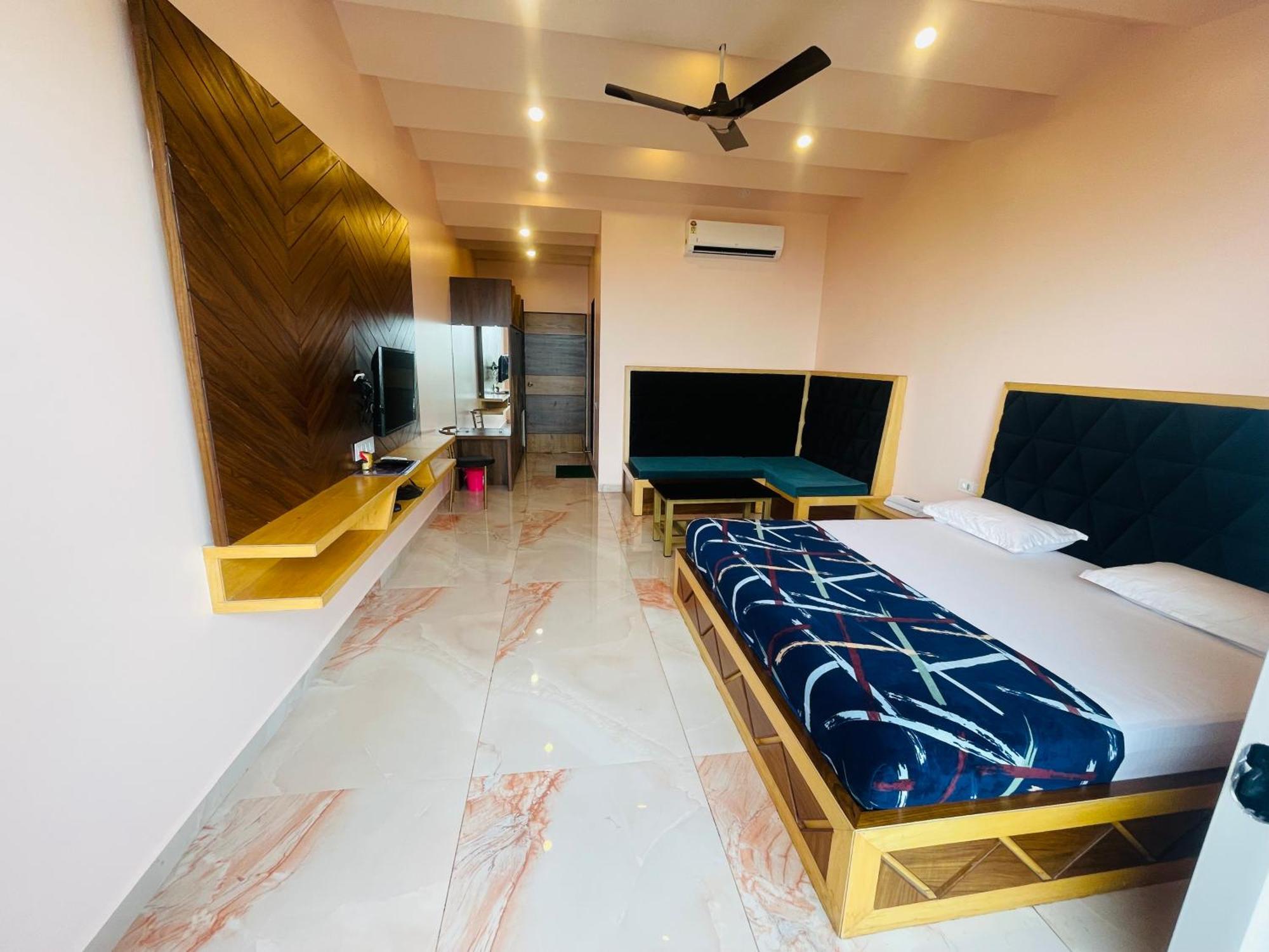 Natural Resort Panhala Exterior photo
